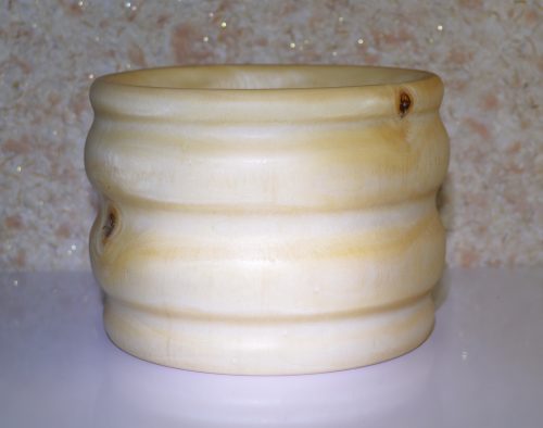 Ваза из дерева 12х8 см