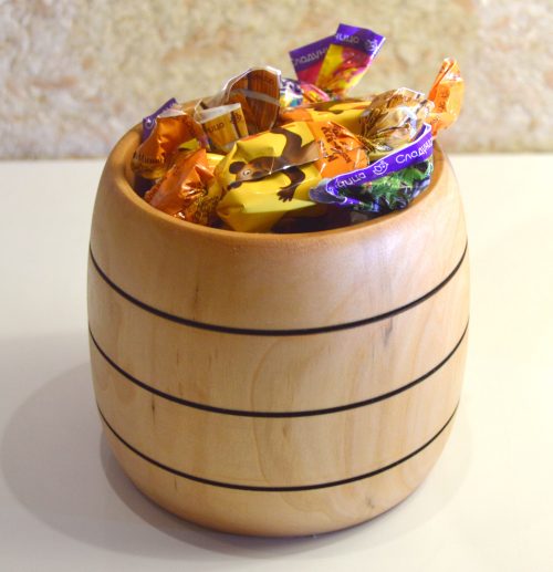 Чаша-конфетница из вяза