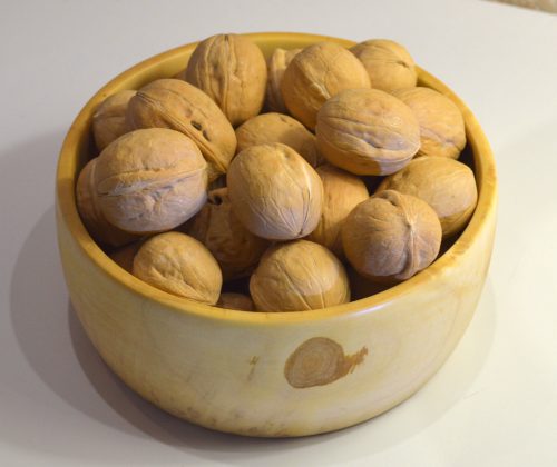 Деревянная чаша орешница, 17х7 см